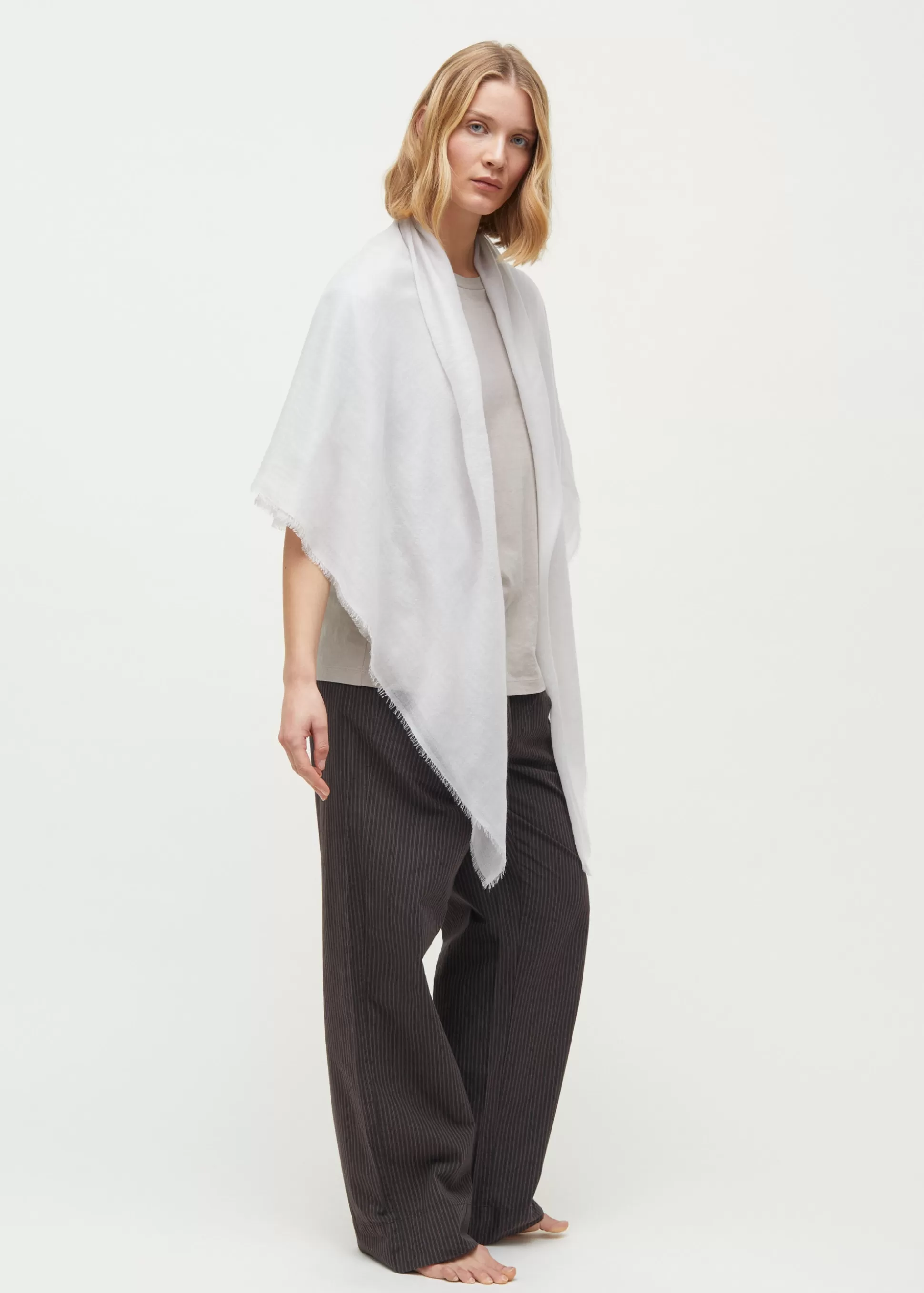aiayu Tørklæder<Malea cashmere scarf Salt